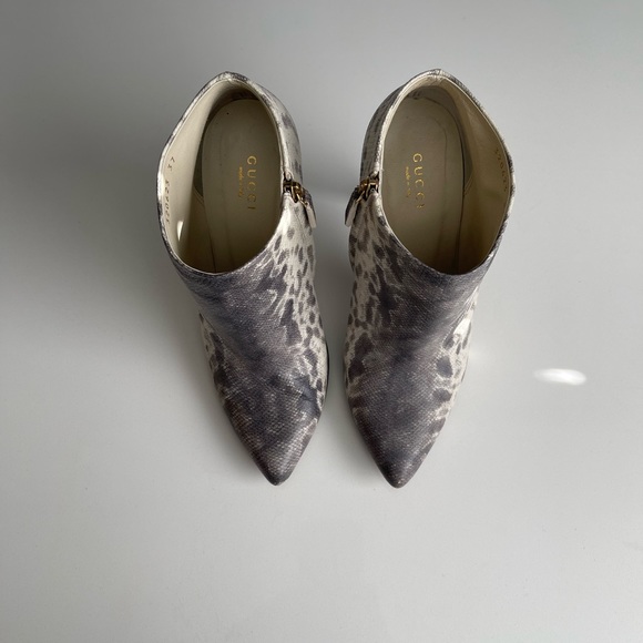 Gucci embossed leather snake print booties - Picture 4 of 7
